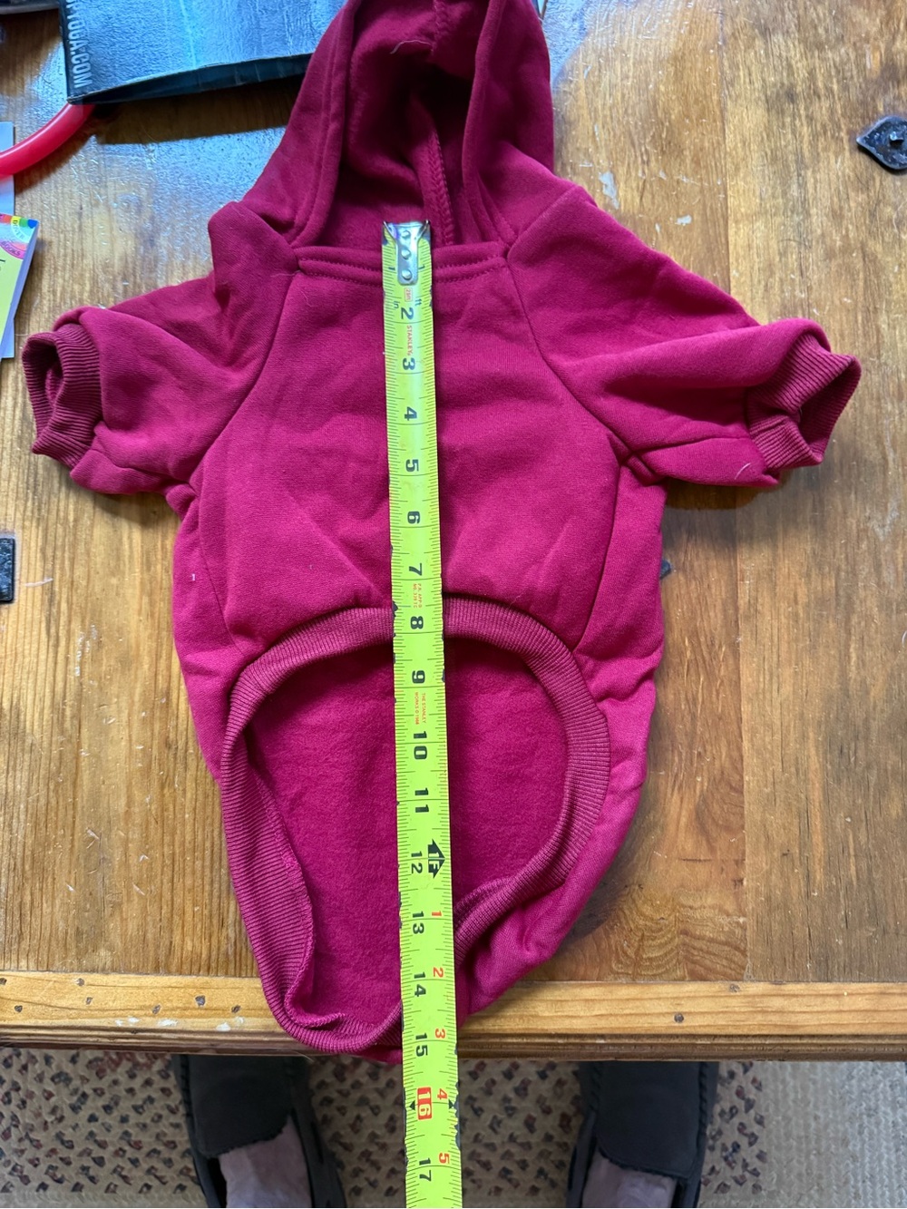 Red Pet Hoodie "I Give Free Kisses" - Picture 4 of 8